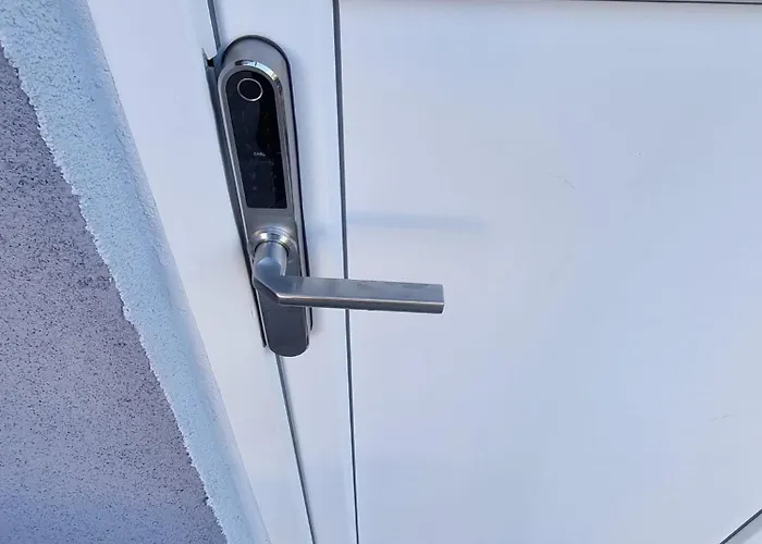 The Purple House-villa In Villa Bucarest