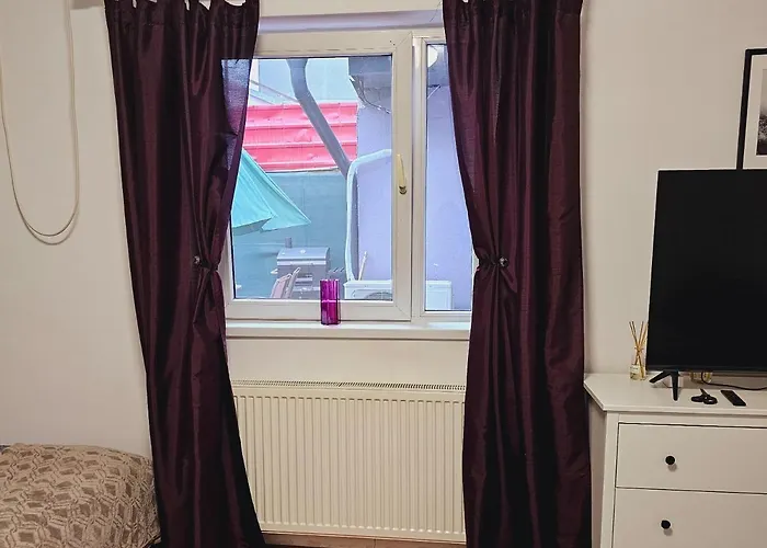 The Purple House-villa In Vilă *