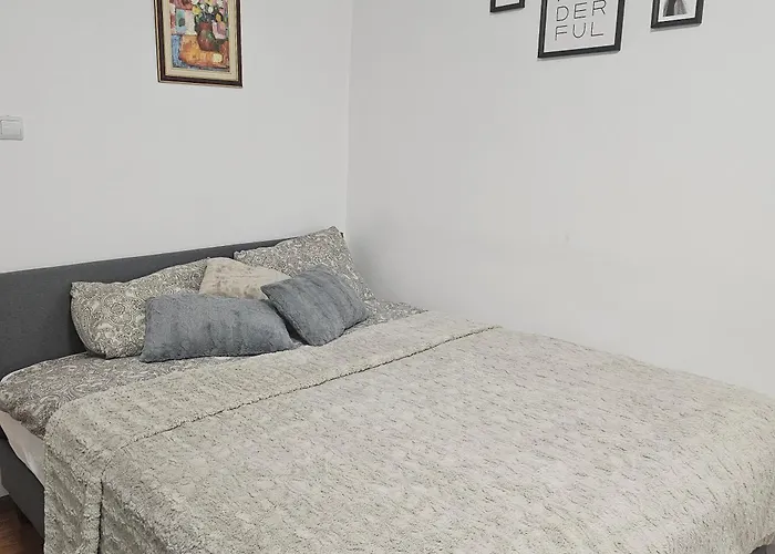 Vilă The Purple House-villa In Bucureşti