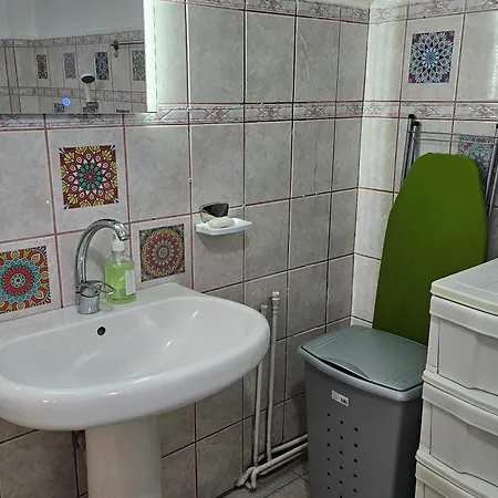 The Purple House-villa In * Bucarest