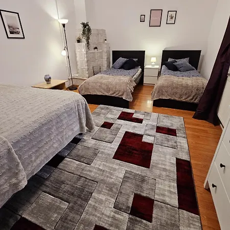 The Purple House-villa In * Bucarest