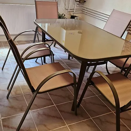 Villa The Purple House-villa In *